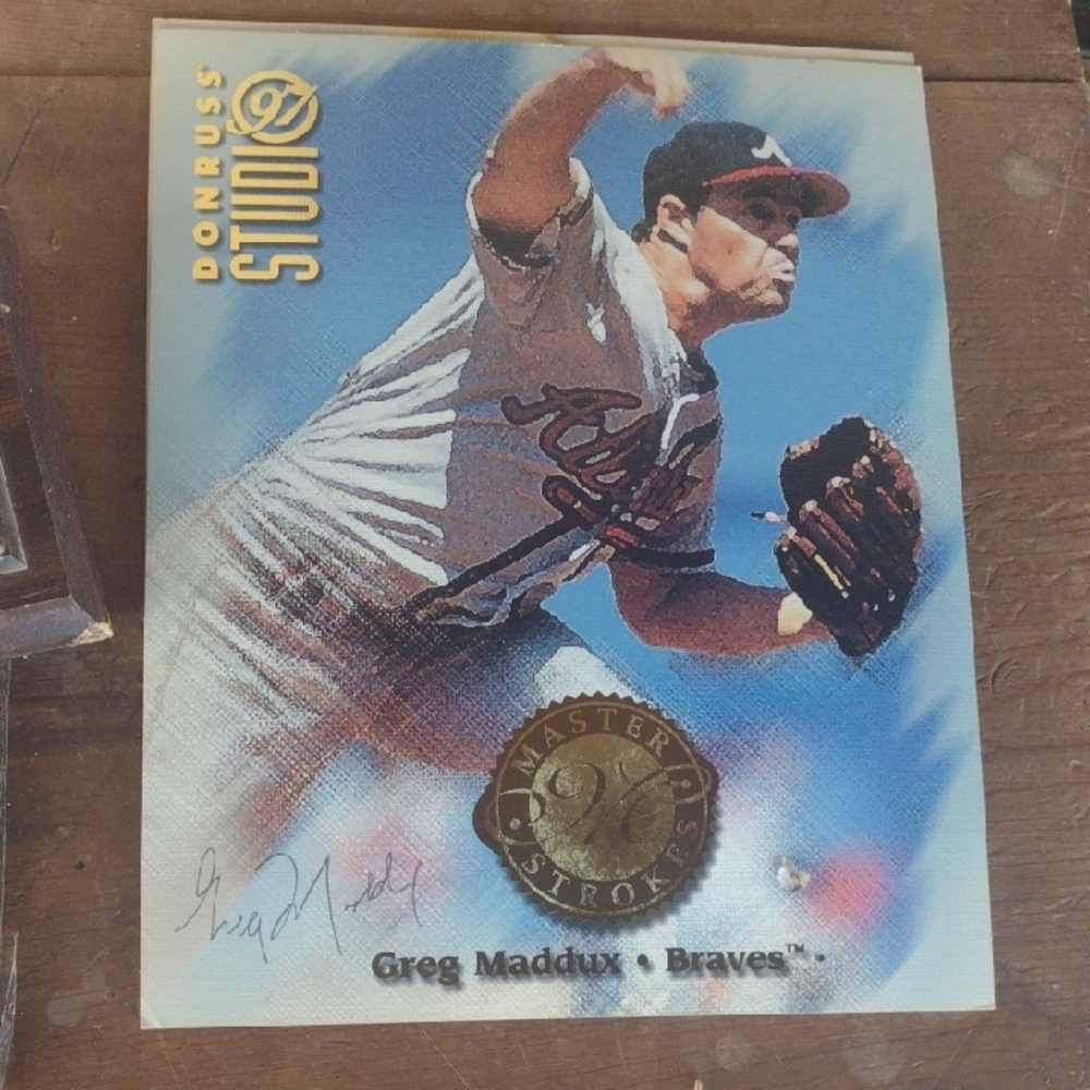 Donruss Studio Greg Maddux Baseball Card